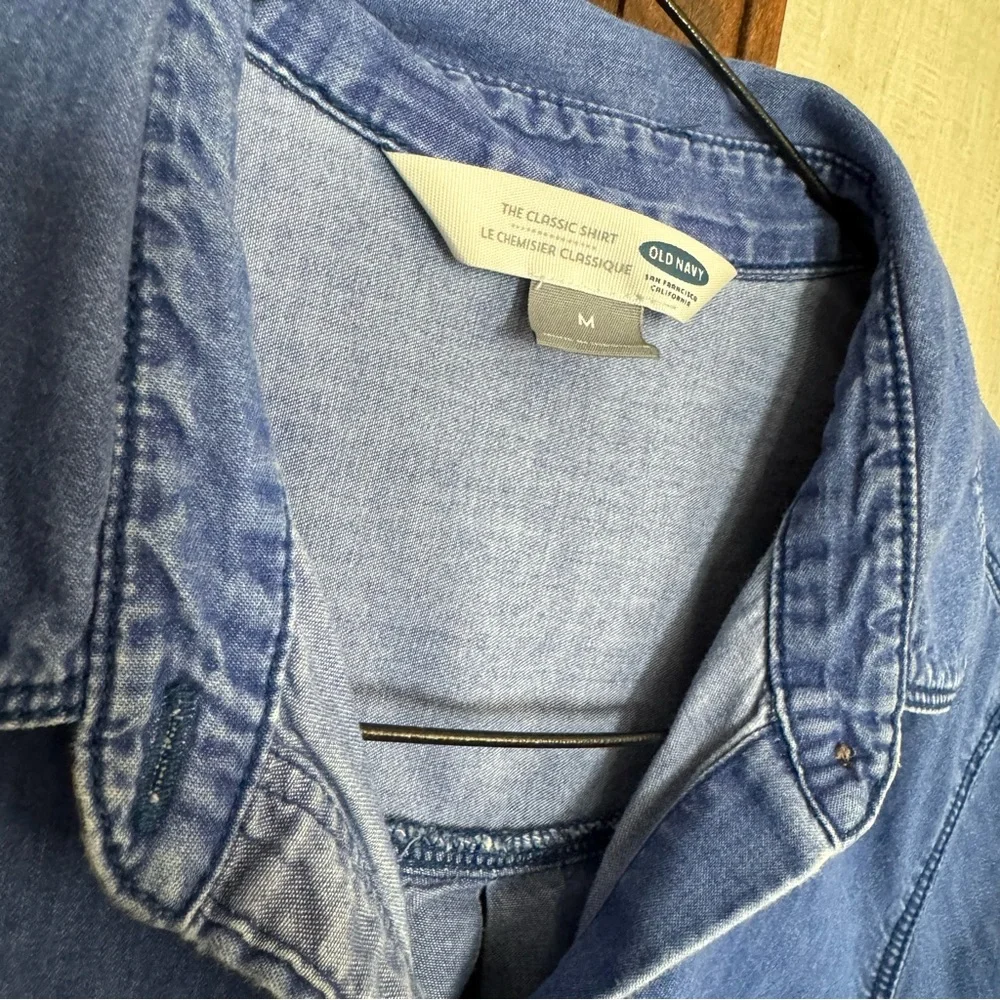 Old Navy Medium Blue Denim Shirt - Picture 3 of 5